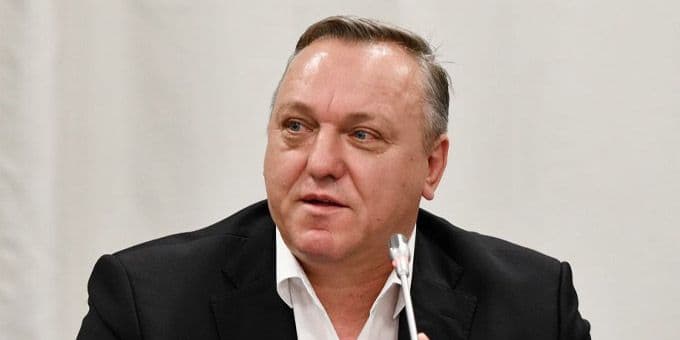 «Барыс» в поиске наставника 