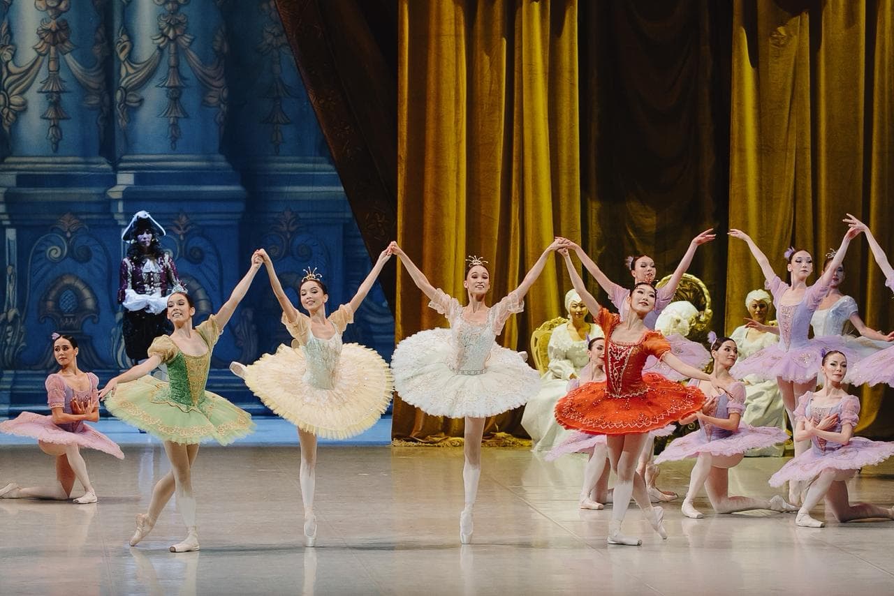 В «Астана Опера» отмечают День балета