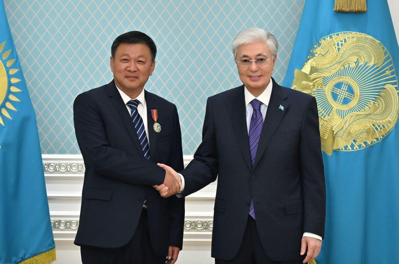 Президент РК принял председателя совета директоров компании Xinjiang Lihua Чжан Цихая