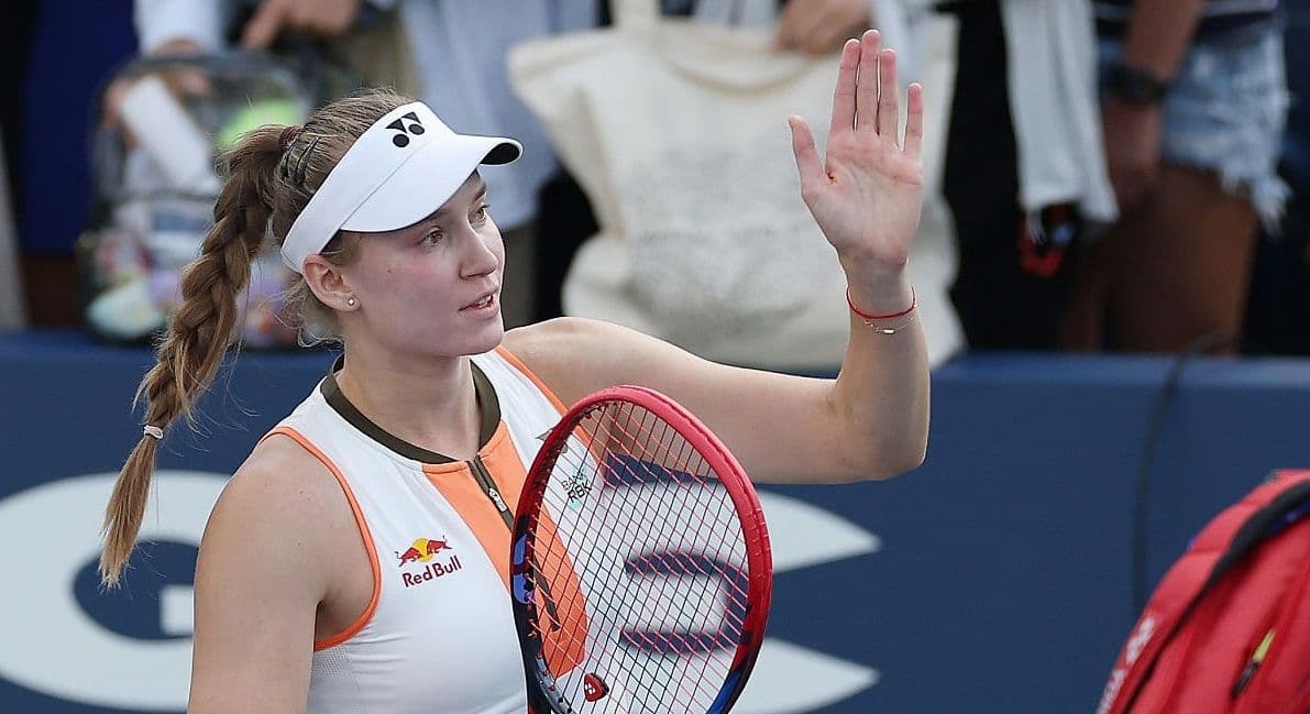 Елена Рыбакина сохранила позицию в рейтинге WTA