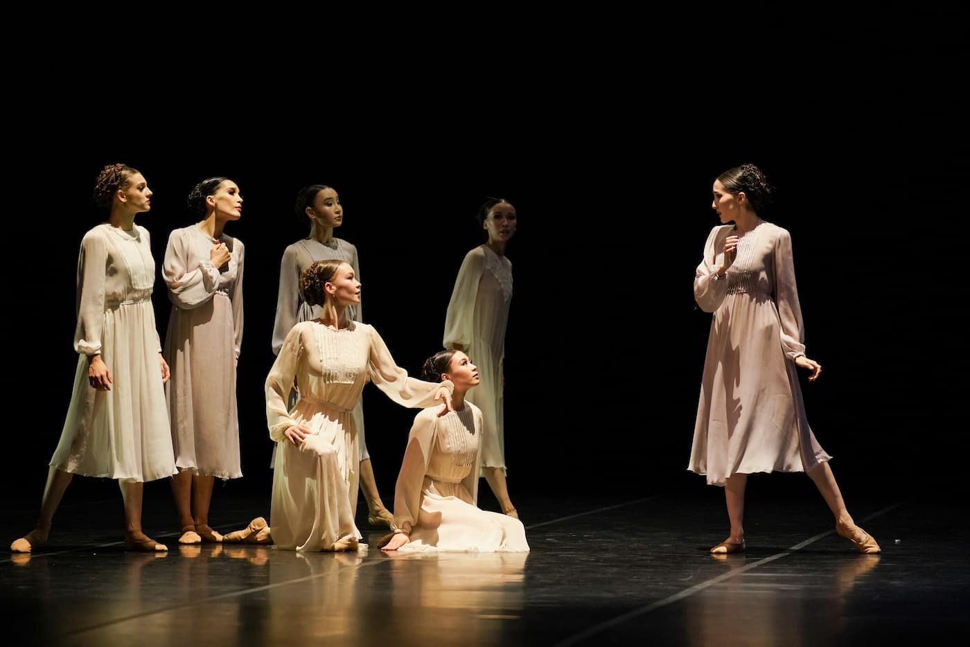 Мукарам Авахри и Сундет Султанов стали номинантами премии Benois de la Danse 2025
