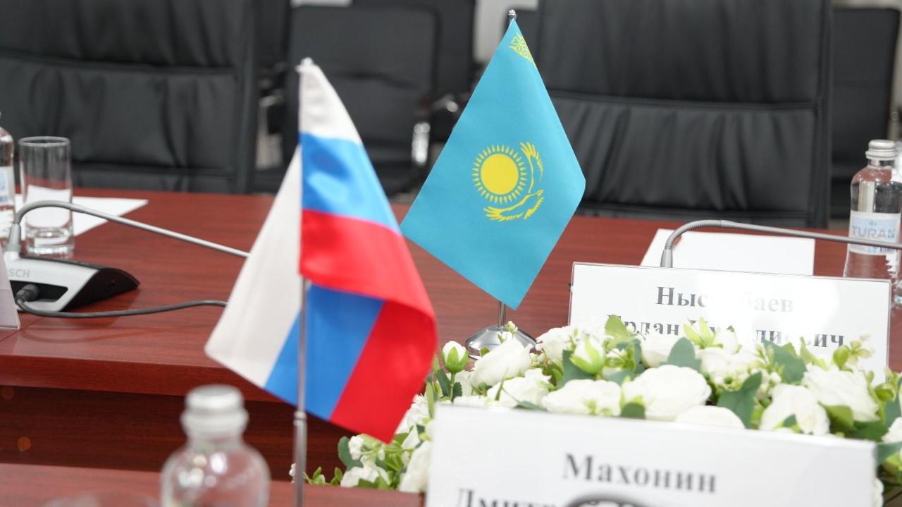 Министр экологии и природных ресурсов РК встретился с губернатором Пермского края РФ