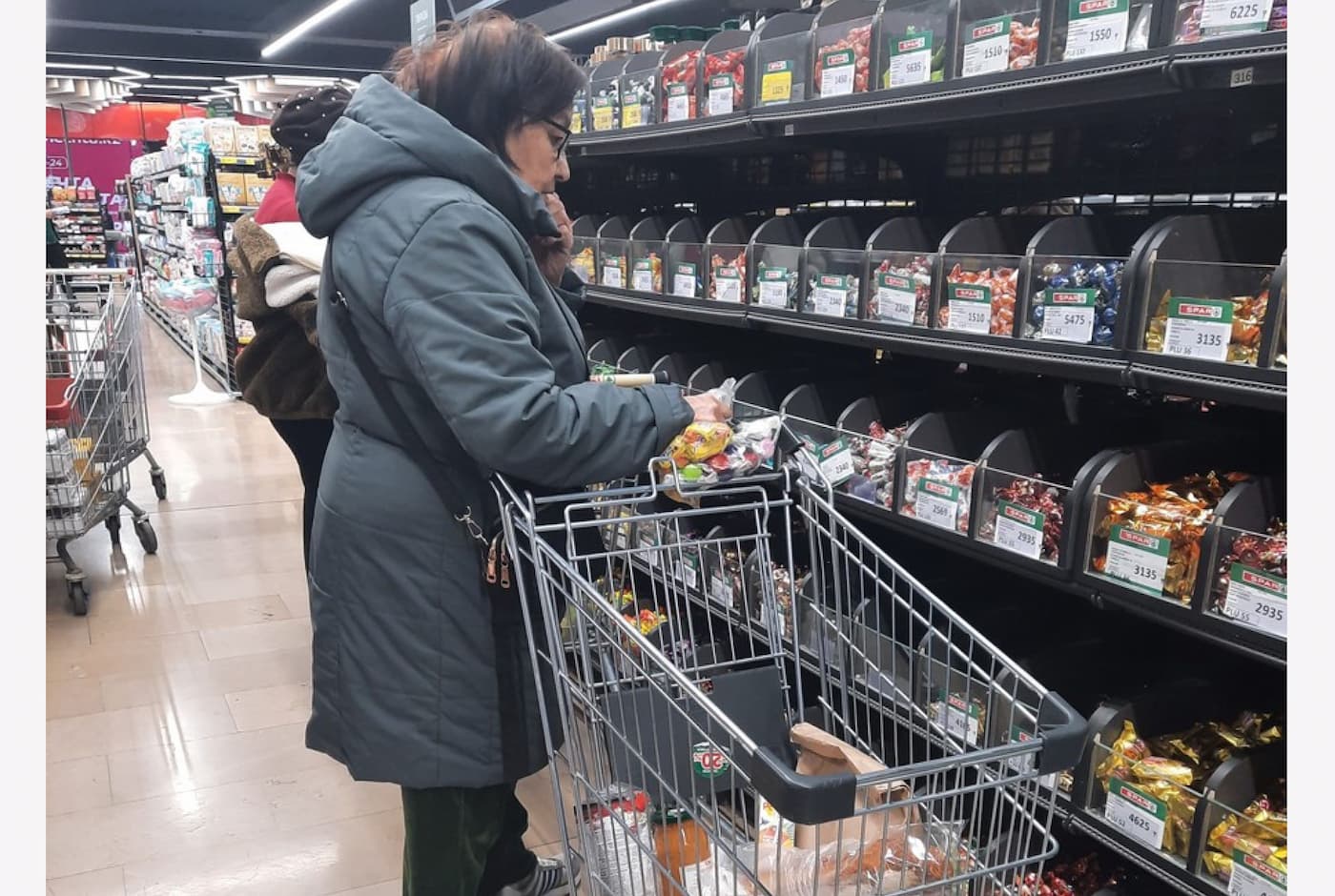 Месячный рост цен в Казахстане ускорился, годовой — замедлился