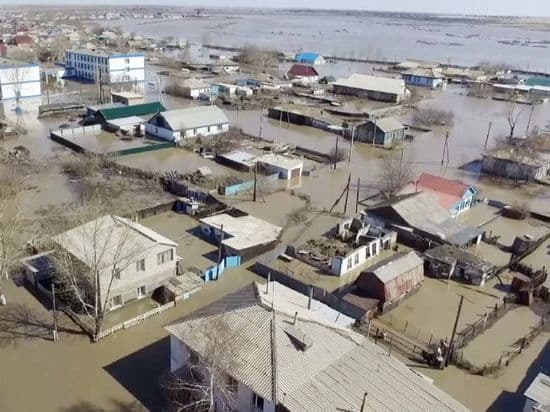 Сотнями миллионов долларов исчисляется ущерб от паводков в Казахстане