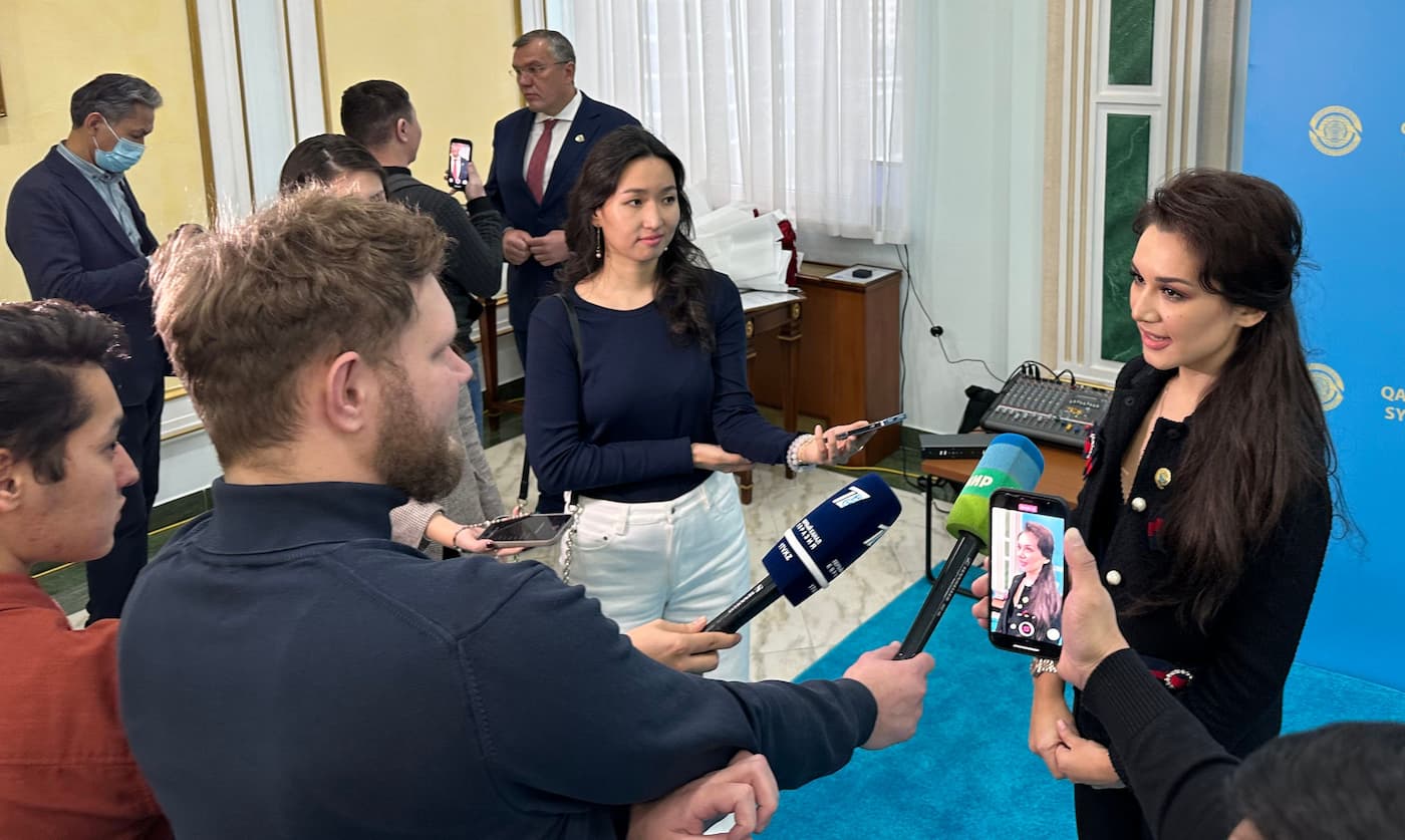 Всемирно известные казахстанские певцы стали послами доброй воли