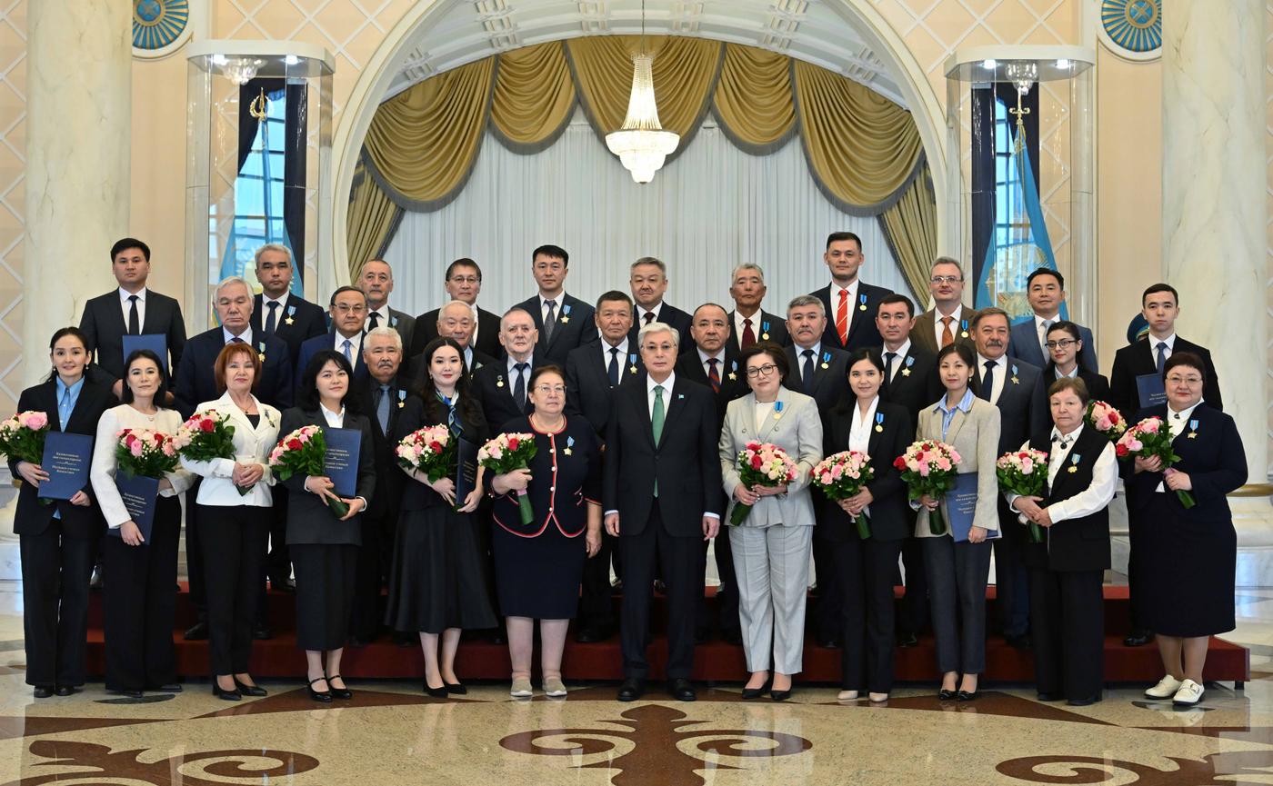 Касым-Жомарт Токаев наградил отечественных ученых