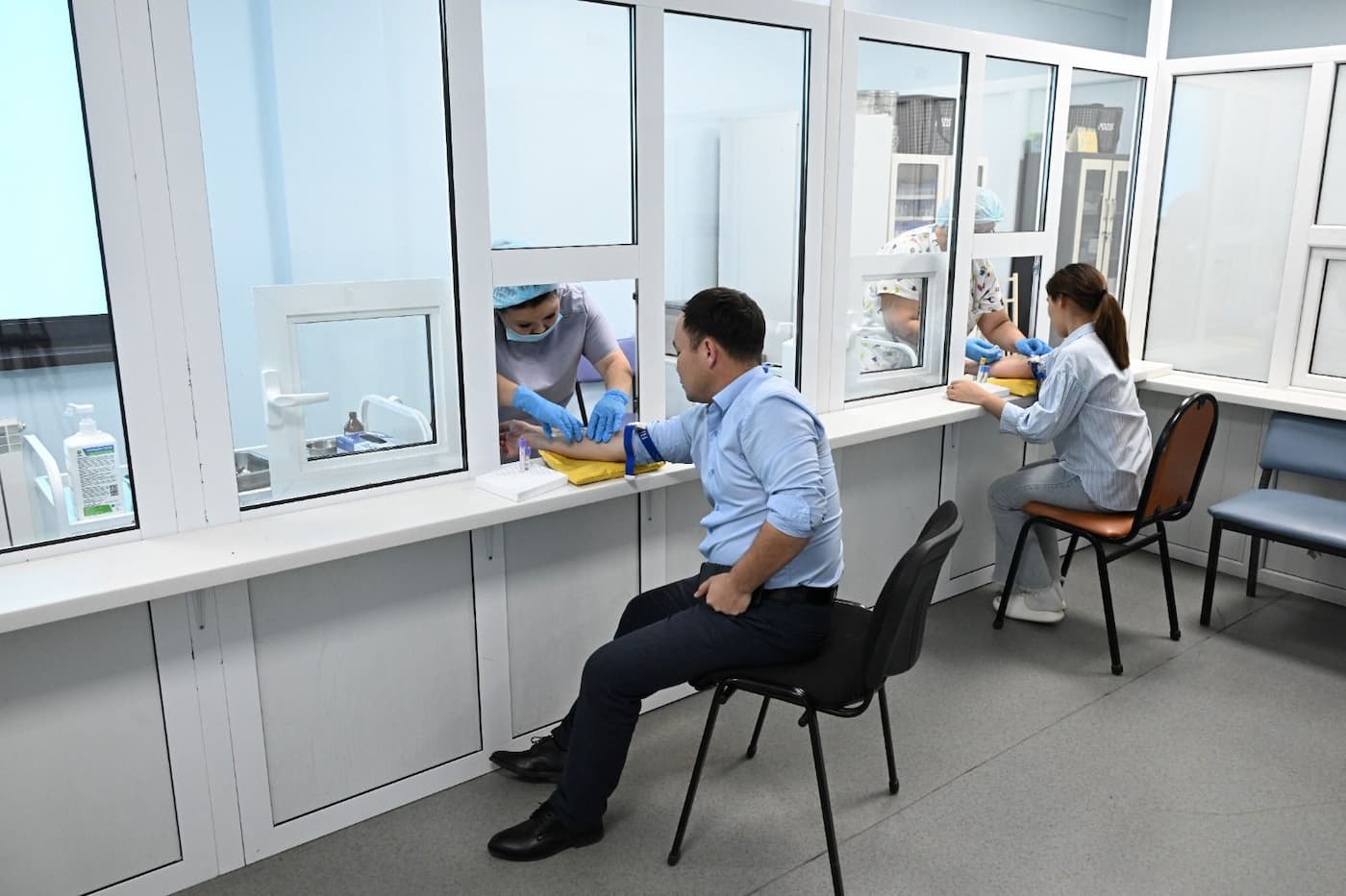 Нерезиденты Казахстана теперь могут прикрепиться к государственным поликлиникам