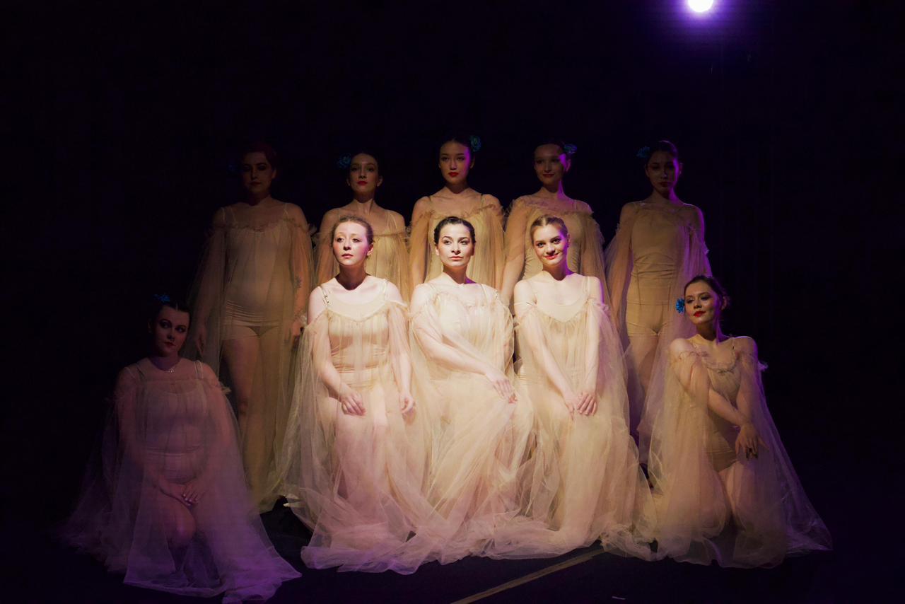 «Поле цветов» в Немецком театре