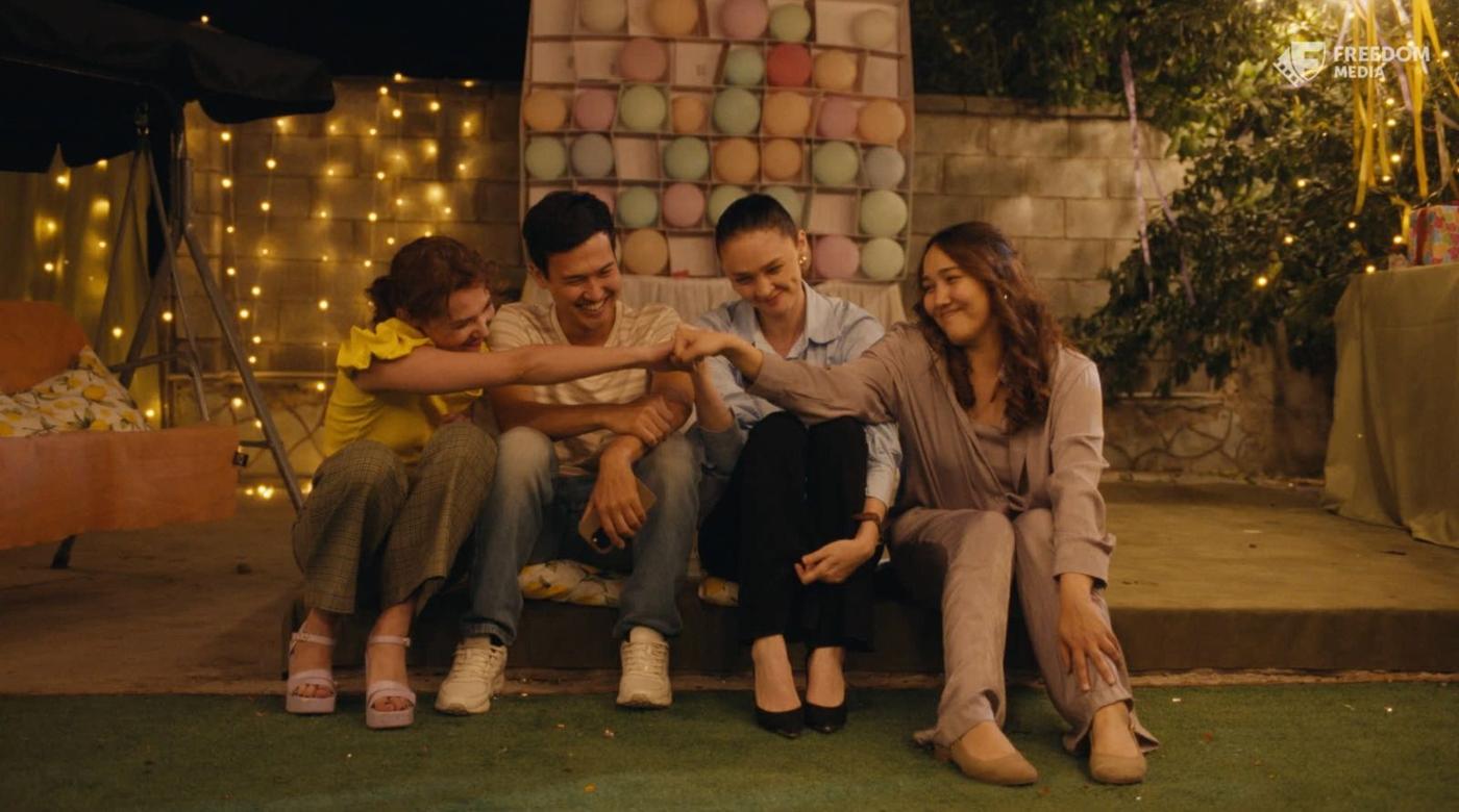 Девушки снимают сериал о поиске себя