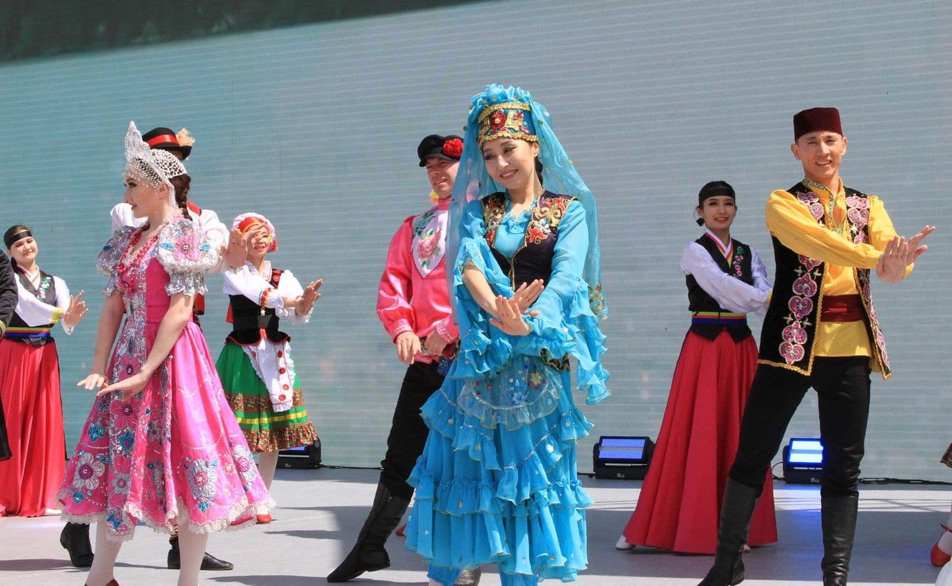 Можно ли выбирать национальность в Казахстане