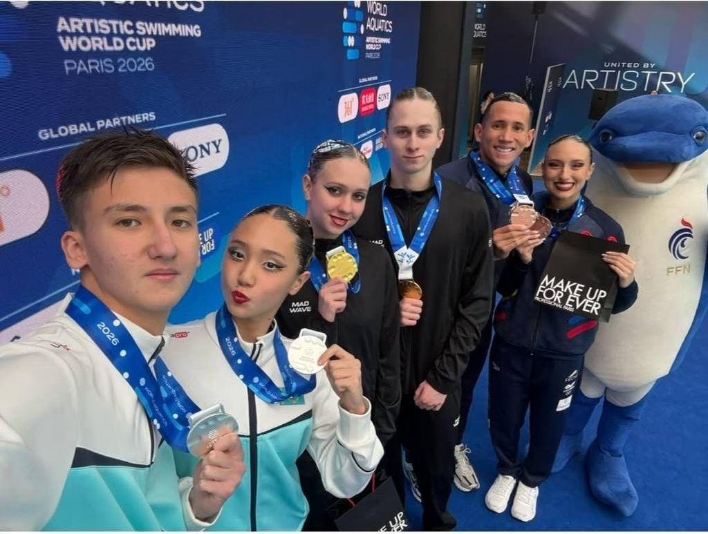 Две награды из Парижа