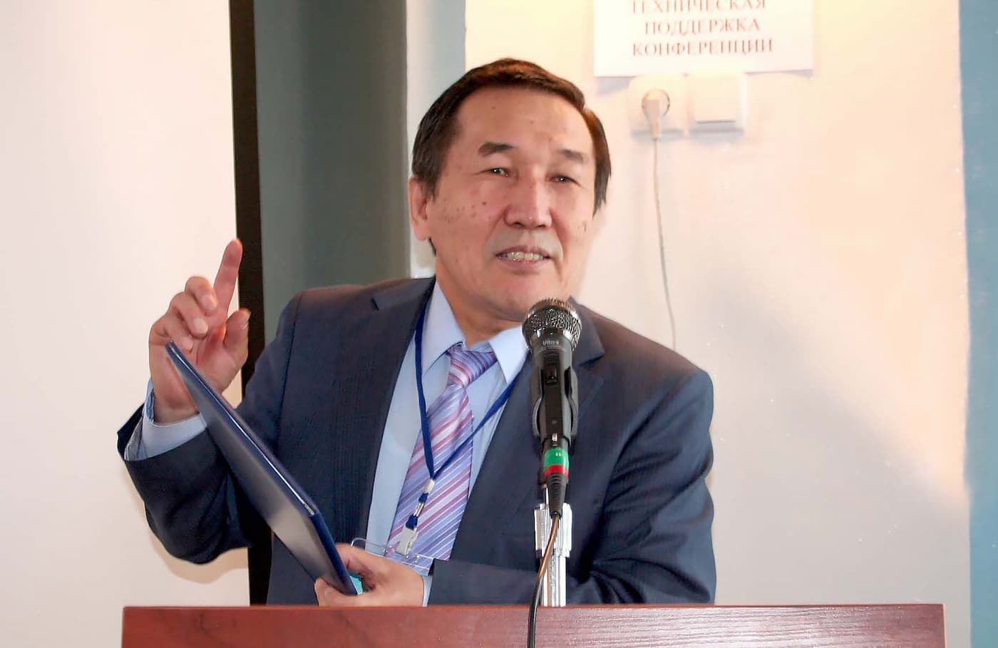 Деньги - в знания, знания - в деньги