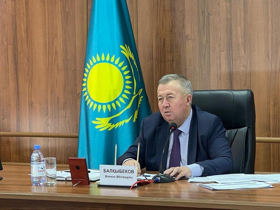 Жить для родной земли