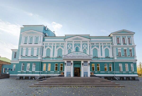 Русский театр драмы имени Горького празднует 125-летний юбилей