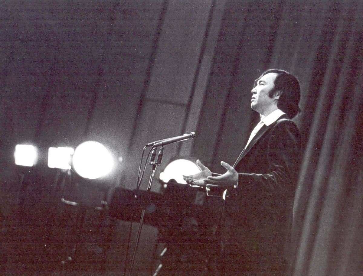 Стихи Олжаса — в Caspian University